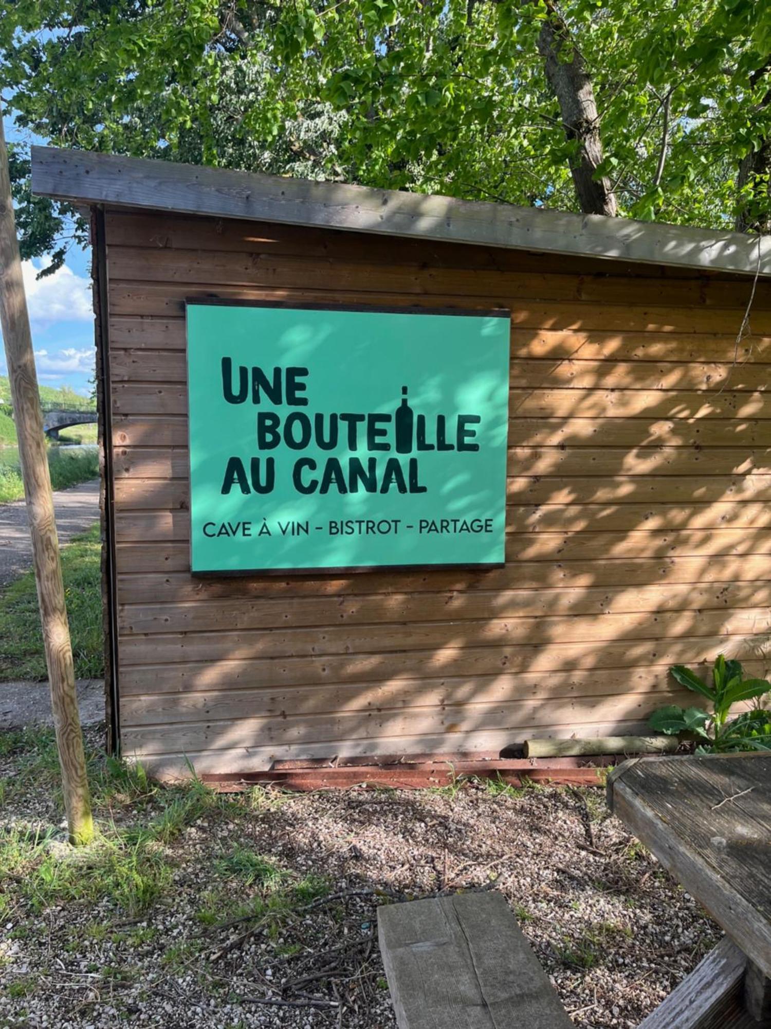Une Bouteille Au Canal Dieupentale エクステリア 写真